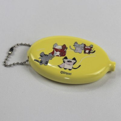 画像1: Shiyoriオリジナル 猫ラバーコインケース 猫柄 黄色 小銭入れ 猫グッズ 財布 小物入れ かわいい キッズ 猫集団５匹の仲間たちBBQ