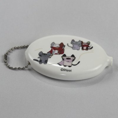 画像3: Shiyoriオリジナル 猫ラバーコインケース 猫柄 白色 小銭入れ 猫グッズ 財布 小物入れ かわいい キッズ 猫集団５匹の仲間たちBBQ