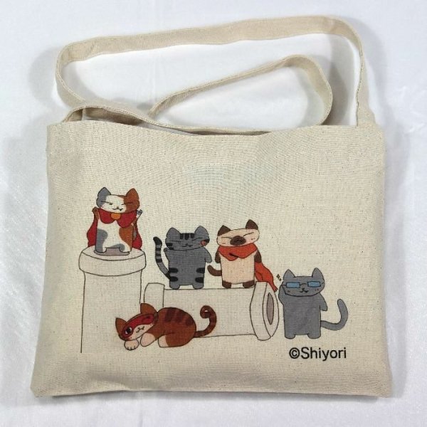 画像1: Shiyori 猫サコッシュ キャンバス かわいい猫集団ニャンッニャニャニャ ５匹の仲間たち (1)
